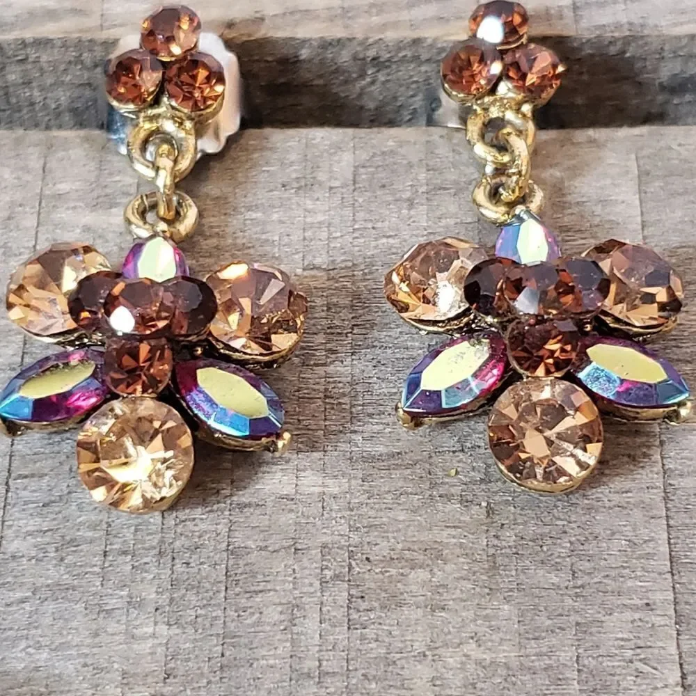 TIARA MISU Dangling Gem Pierced Earrings